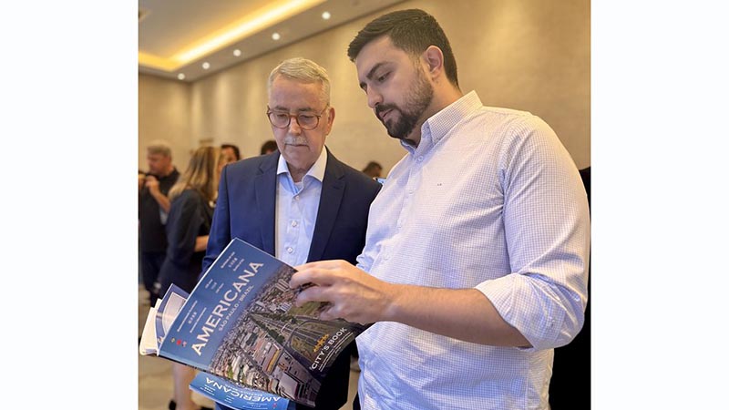 Prefeito Chico participa do lançamento da revista City s Book Americana