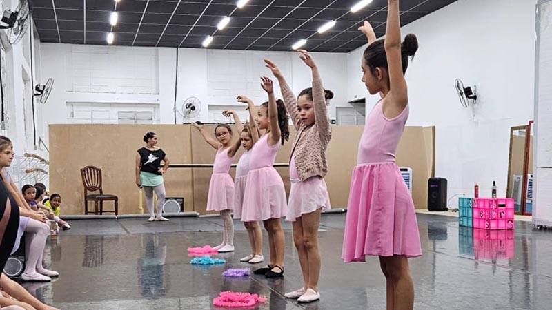 Teatro Municipal de Americana recebe espetáculo de dança 