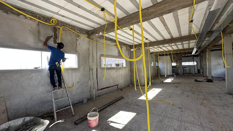 Construção da nova UBS do Jardim da Balsa 2 avança com reboco e instalações externas