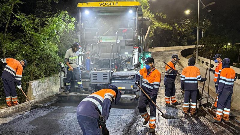Foto  - Asfalto Novo chega ao Viaduto Centenário com obras de recuperação do pavimento