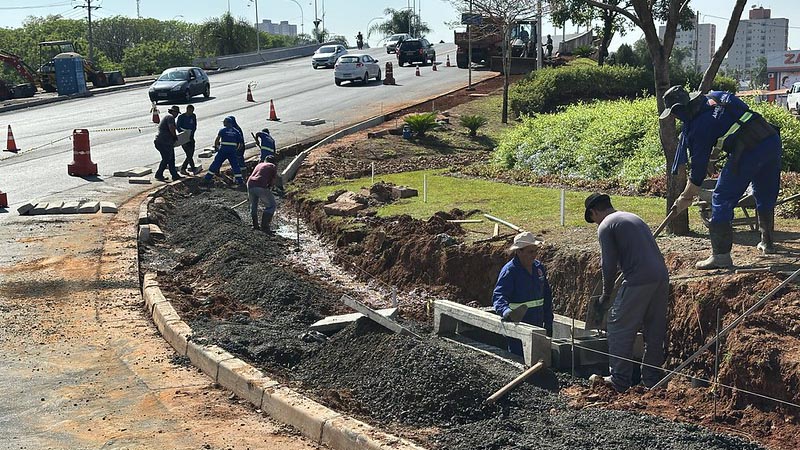 Foto  - Reforma do Viaduto Centenário segue com remodelação e alargamento de faixa