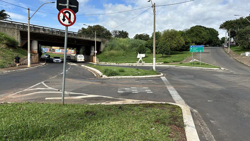 Com obras de recapeamento, Utransv interdita acesso à Av. Abdo Najar