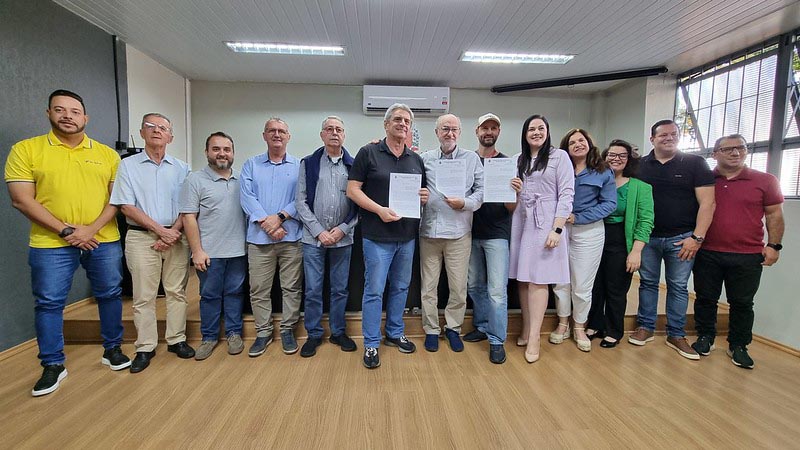 Prefeito Chico autoriza repasse de R$ 842 mil para entidades assistenciais