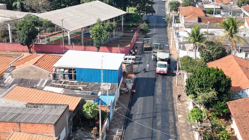 Foto  - Prefeitura inicia etapa do programa Asfalto Novo na região do São Manoel