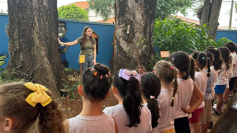 Foto  - Alunos da Casa da Criança Aracy visitam Casa da Agricultura e participam da escolha de mascote