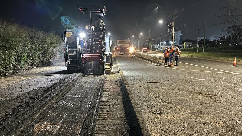 Foto  -  Prefeitura avança com as obras do Asfalto Novo na Avenida Nicolau João Abdalla